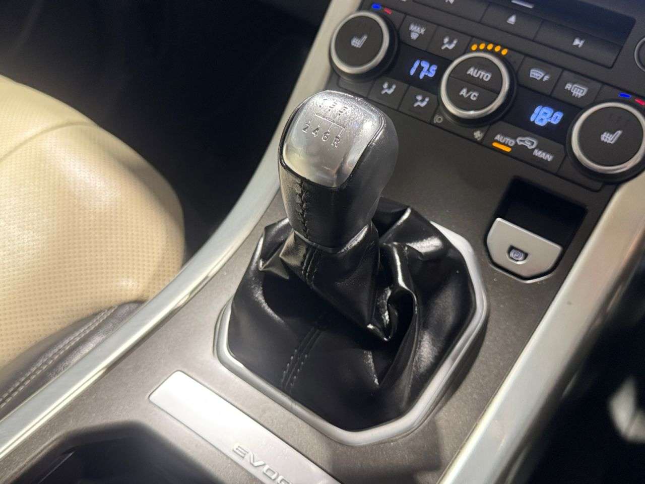 2018 LAND ROVER RANGE ROVER EVOQUE 2018 LAND ROVER RANGE ROVER EVOQUE