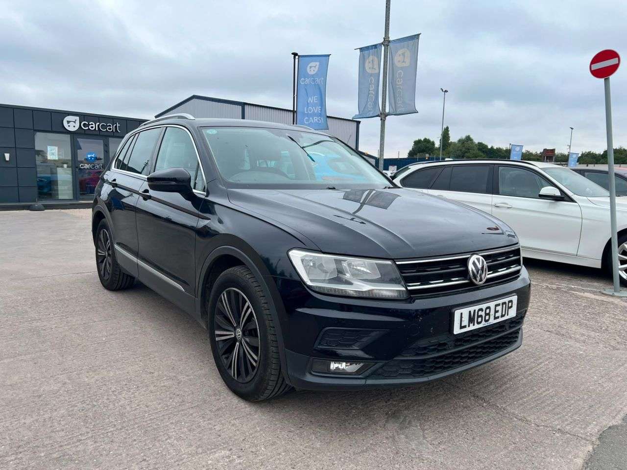 A 2018 VOLKSWAGEN TIGUAN SE NAVIGATION TDI A 2018 VOLKSWAGEN TIGUAN SE NAVIGATION TDI