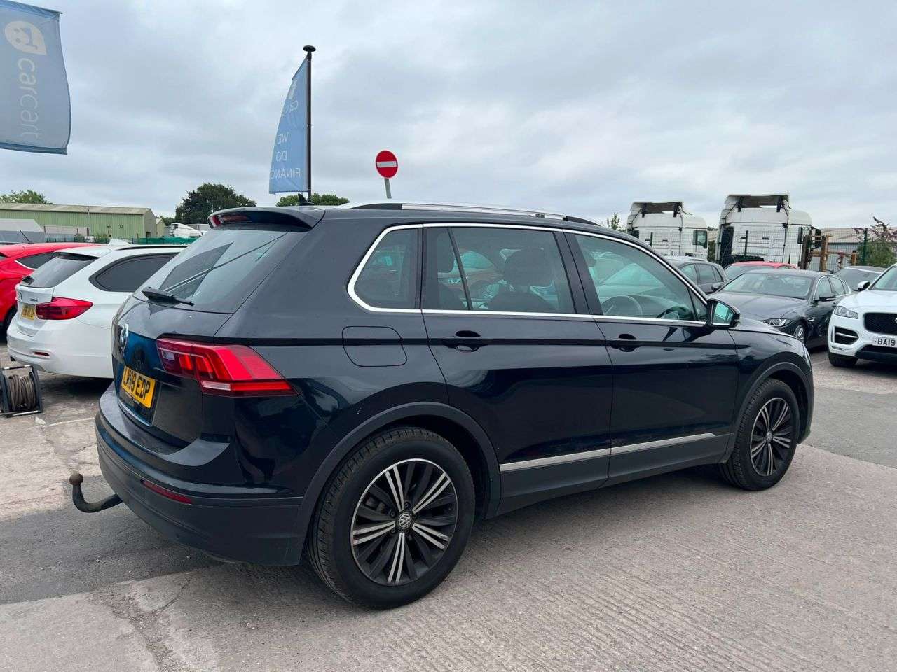 2018 VOLKSWAGEN TIGUAN 2018 VOLKSWAGEN TIGUAN