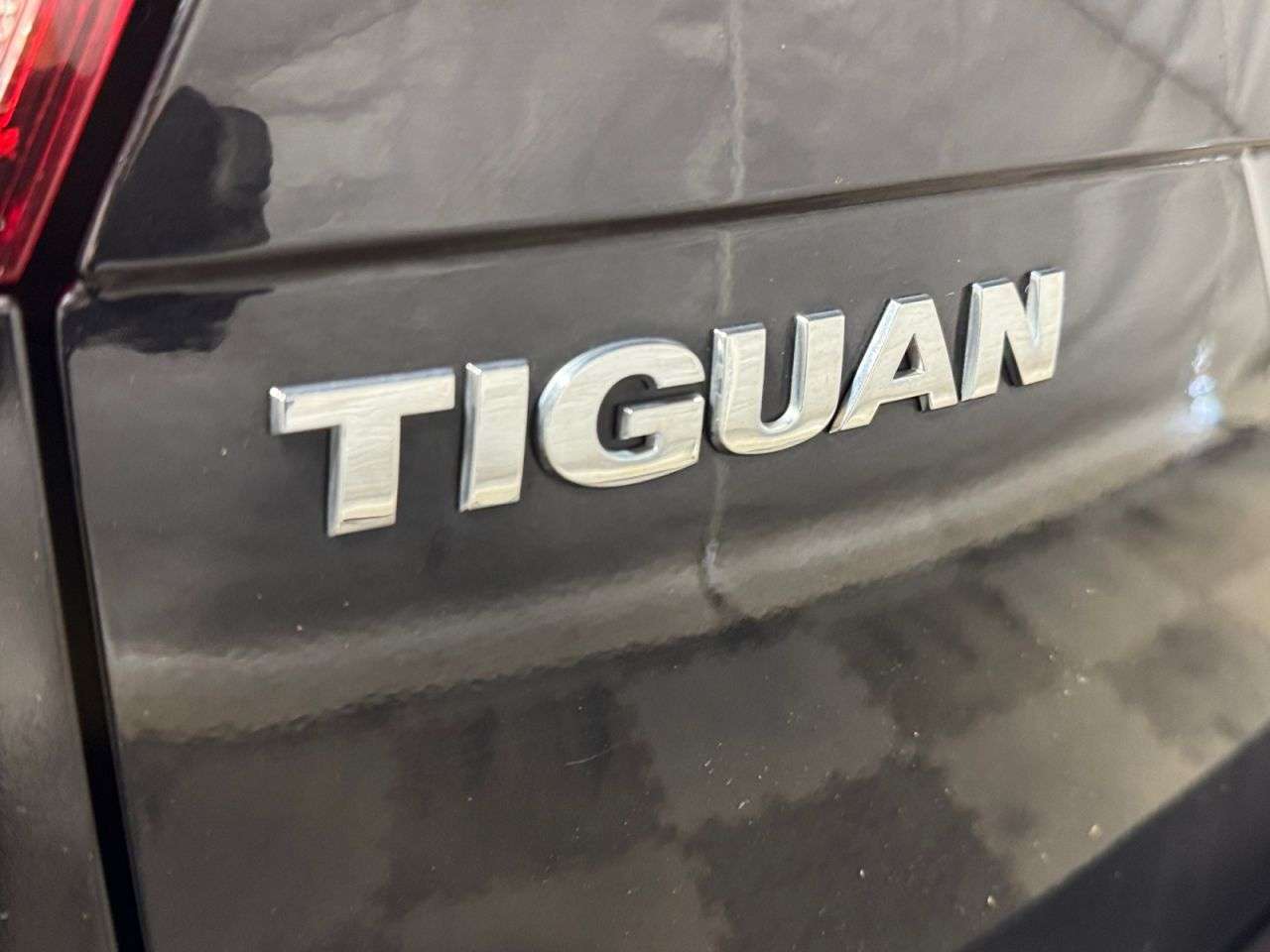 2018 VOLKSWAGEN TIGUAN 2018 VOLKSWAGEN TIGUAN