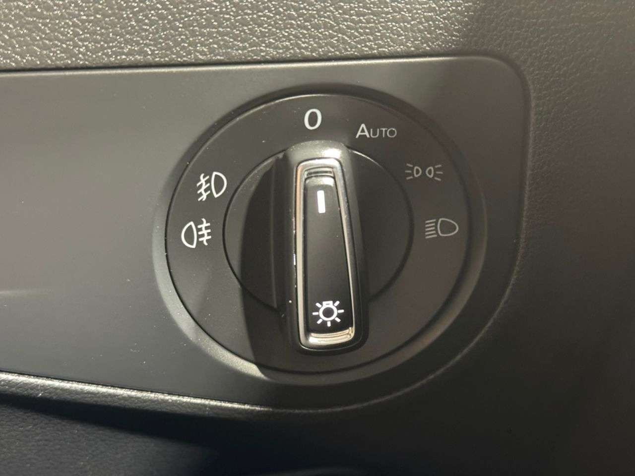 2018 VOLKSWAGEN TIGUAN 2018 VOLKSWAGEN TIGUAN
