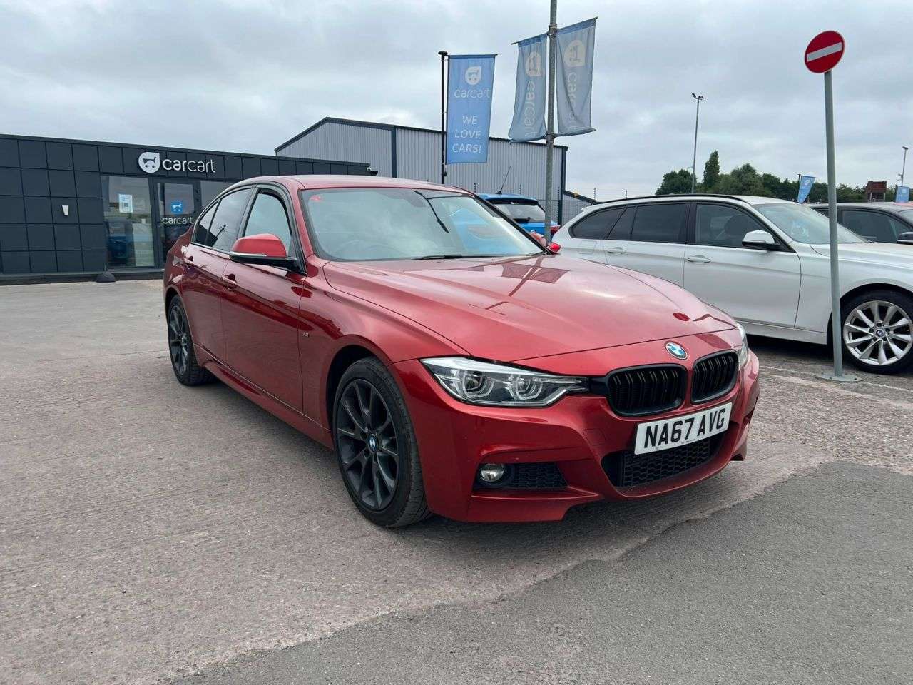 A 2017 BMW 3 SERIES 2.0 320d M Sport Saloon 4dr Diesel Manual xDrive Euro 6 (s/s) (190 ps) (Rat A 2017 BMW 3 SERIES 2.0 320d M Sport Saloon 4dr Diesel Manual xDrive Euro 6 (s/s) (190 ps) (Rat