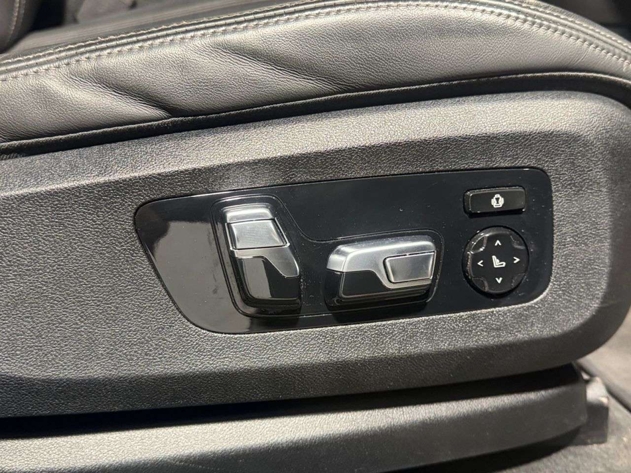 2022 BMW X6 2022 BMW X6