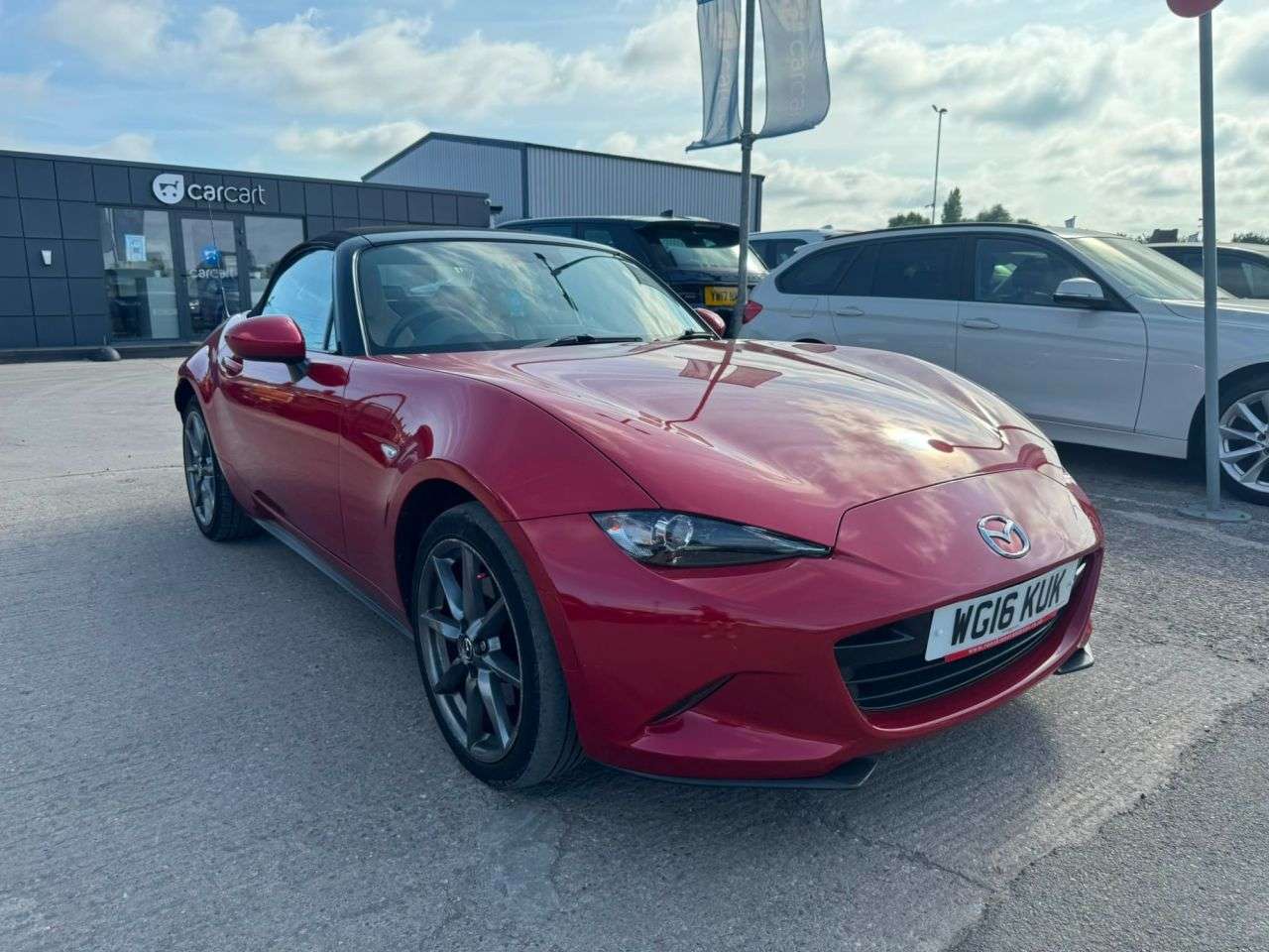A 2016 MAZDA MX-5 2.0 SKYACTIV-G Sport Nav Convertible 2dr Petrol Manual Euro 6 (160 ps) (Rat A 2016 MAZDA MX-5 2.0 SKYACTIV-G Sport Nav Convertible 2dr Petrol Manual Euro 6 (160 ps) (Rat