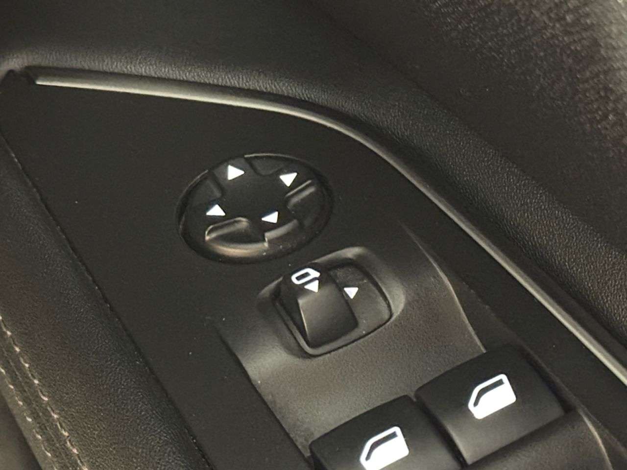 2019 PEUGEOT 3008 2019 PEUGEOT 3008