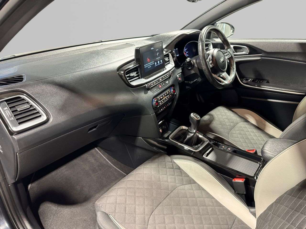 2019 KIA PROCEED 2019 KIA PROCEED