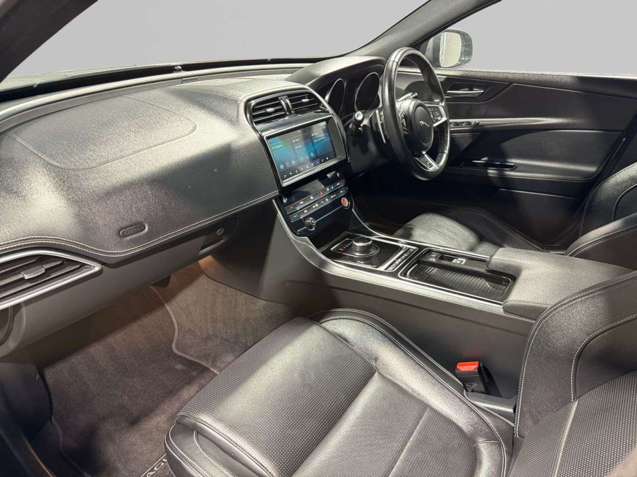 2018 JAGUAR XE 2018 JAGUAR XE