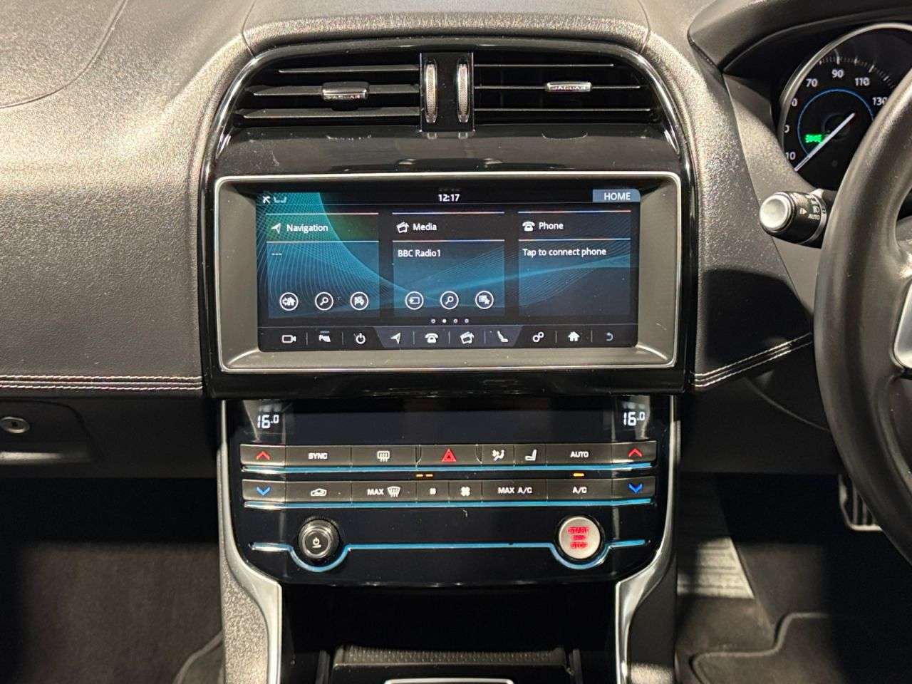 2018 JAGUAR XE 2018 JAGUAR XE