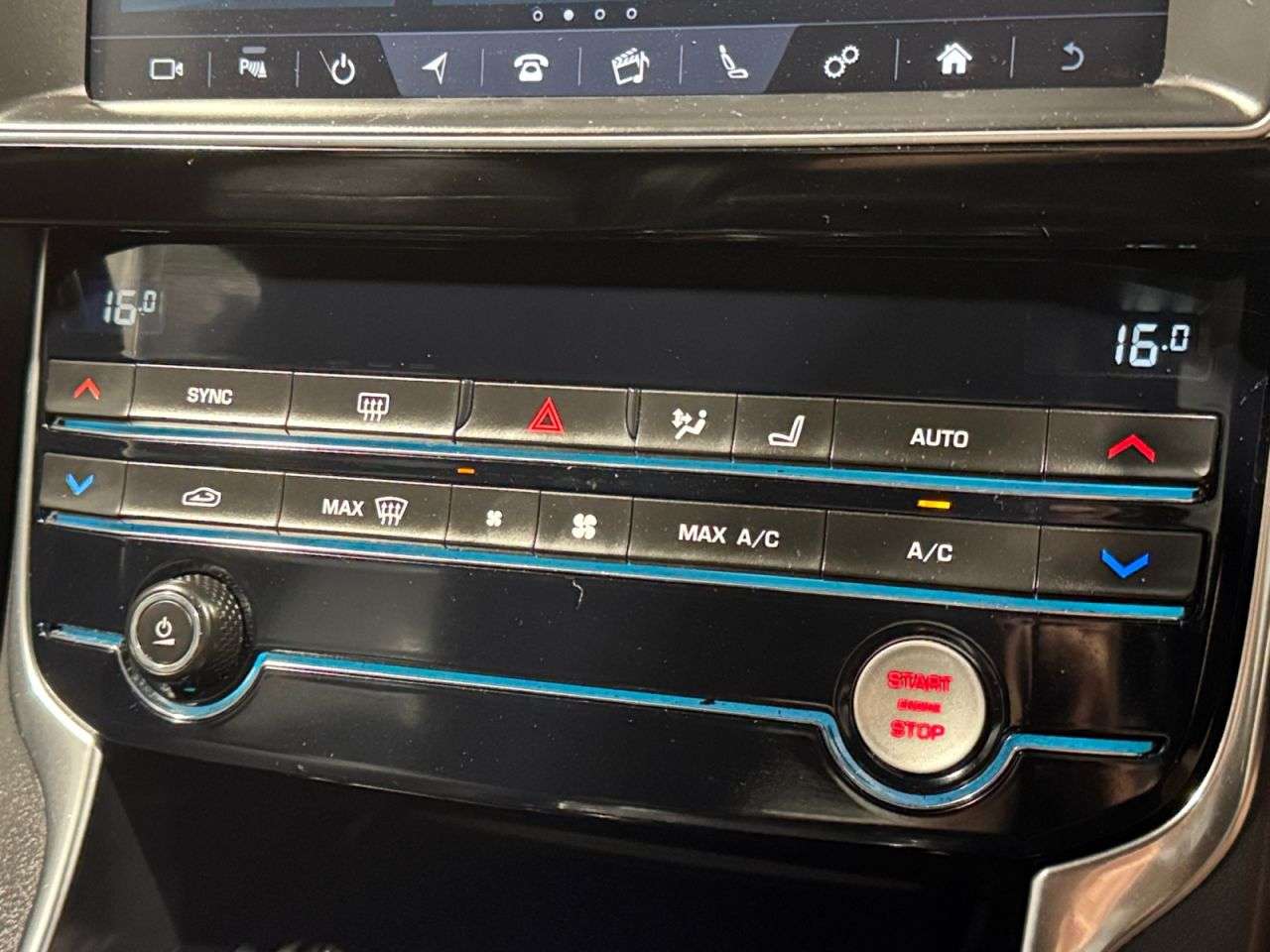 2018 JAGUAR XE 2018 JAGUAR XE
