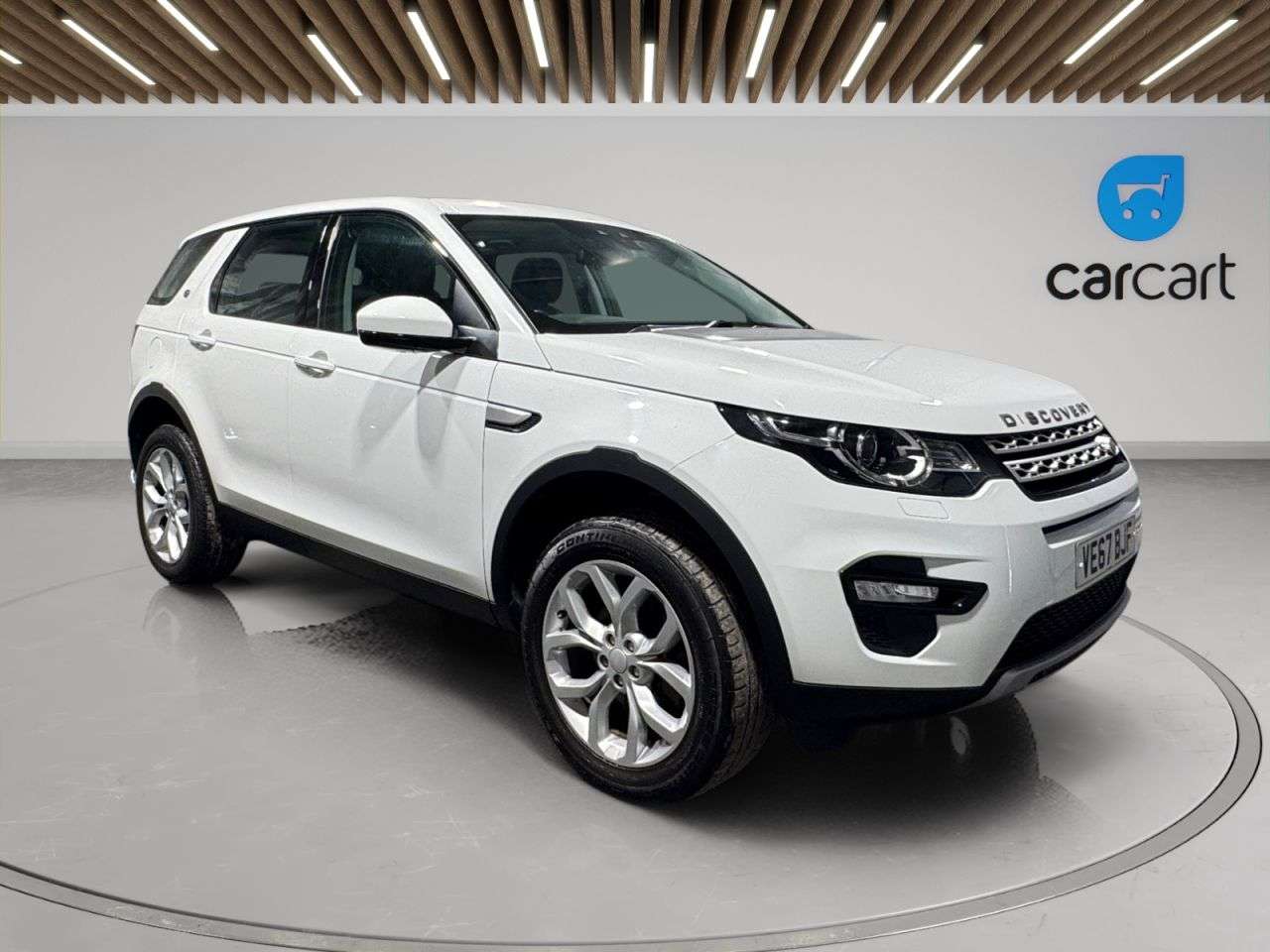 A 2017 LAND ROVER DISCOVERY SPORT 2.0 TD4 HSE SUV 5dr Diesel Auto 4WD Euro 6 (s/s) (180 ps) (Rates starting a A 2017 LAND ROVER DISCOVERY SPORT 2.0 TD4 HSE SUV 5dr Diesel Auto 4WD Euro 6 (s/s) (180 ps) (Rates starting a