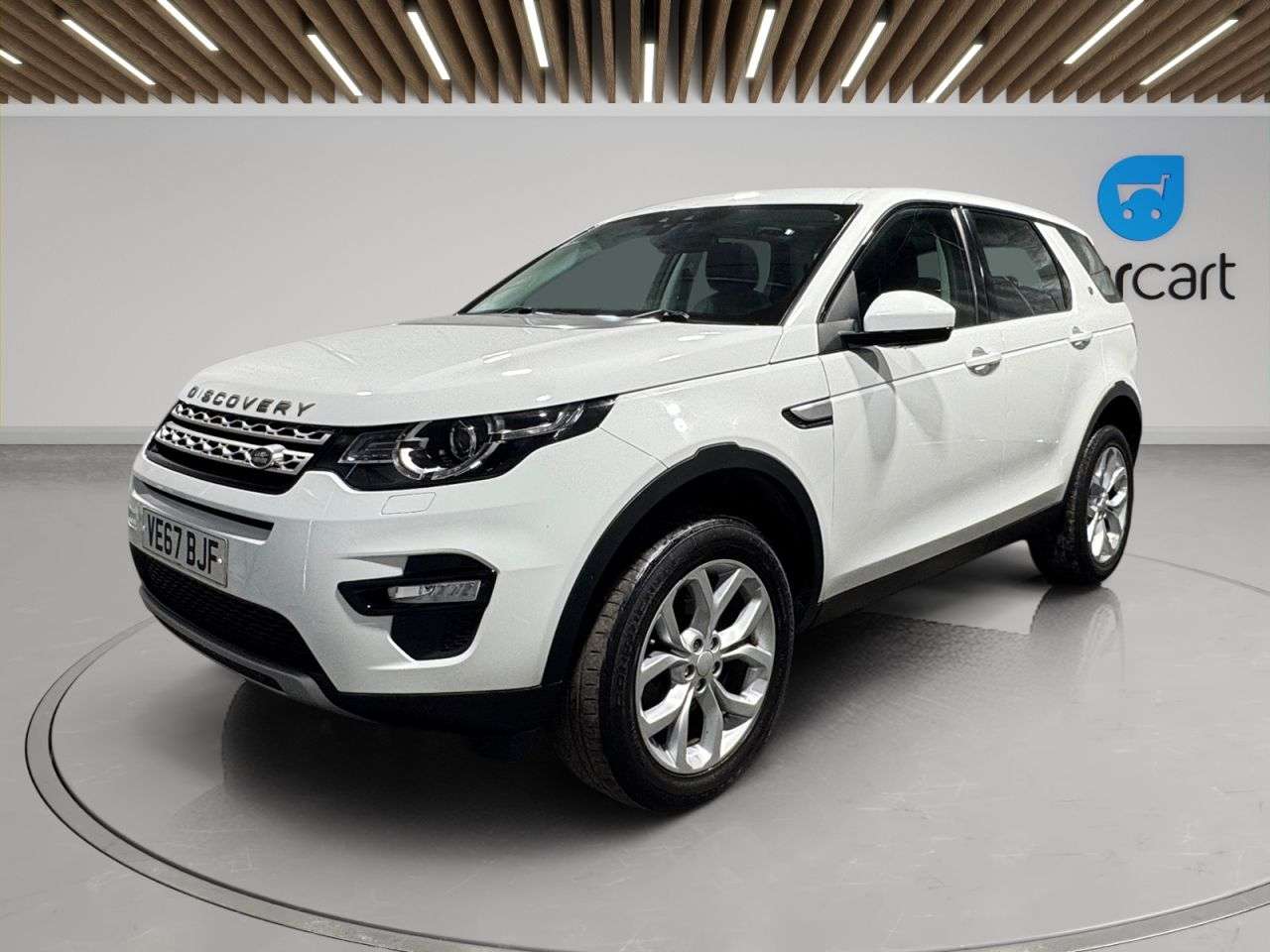 A 2017 LAND ROVER DISCOVERY SPORT 2.0 TD4 HSE SUV 5dr Diesel Auto 4WD Euro 6 (s/s) (180 ps) (Rates starting a A 2017 LAND ROVER DISCOVERY SPORT 2.0 TD4 HSE SUV 5dr Diesel Auto 4WD Euro 6 (s/s) (180 ps) (Rates starting a