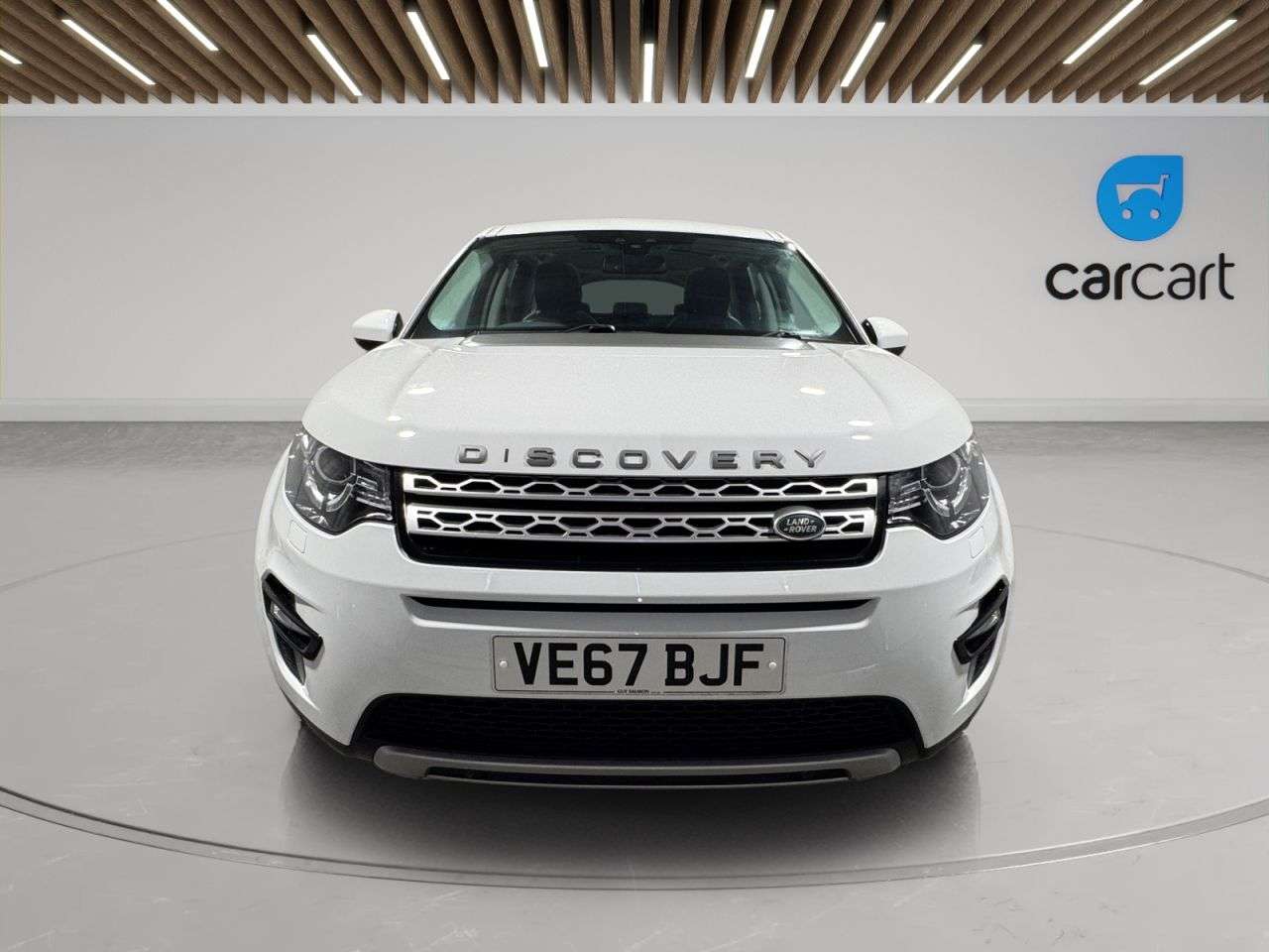 A 2017 LAND ROVER DISCOVERY SPORT 2.0 TD4 HSE SUV 5dr Diesel Auto 4WD Euro 6 (s/s) (180 ps) (Rates starting a A 2017 LAND ROVER DISCOVERY SPORT 2.0 TD4 HSE SUV 5dr Diesel Auto 4WD Euro 6 (s/s) (180 ps) (Rates starting a