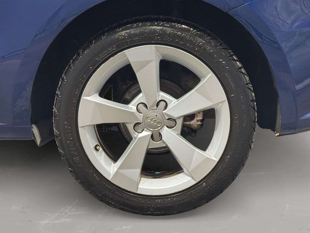 2016 AUDI A1 2016 AUDI A1