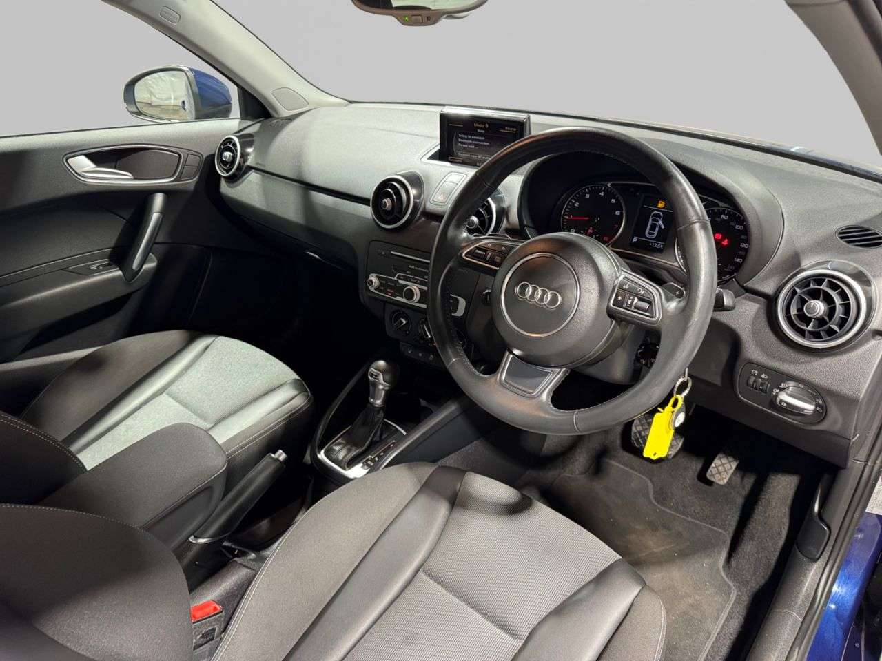 2016 AUDI A1 2016 AUDI A1