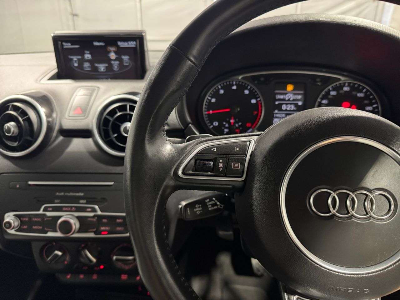 2016 AUDI A1 2016 AUDI A1