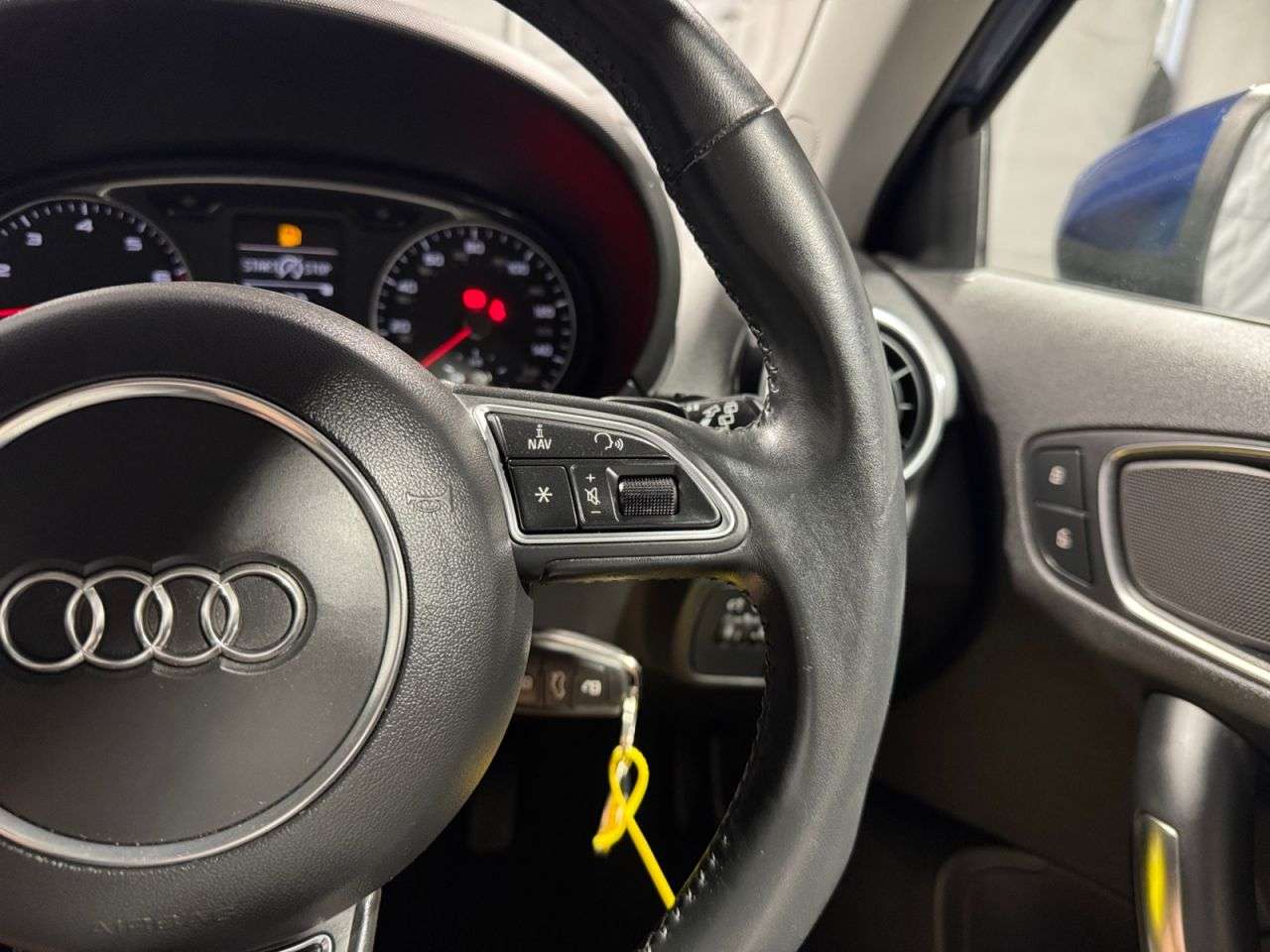 2016 AUDI A1 2016 AUDI A1