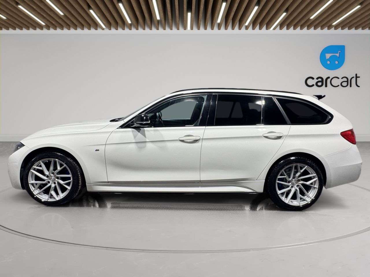 A 2015 BMW 3 SERIES 2.0 320i M Sport Touring 5dr Petrol Manual xDrive Euro 6 (s/s) (184 ps) (Ra A 2015 BMW 3 SERIES 2.0 320i M Sport Touring 5dr Petrol Manual xDrive Euro 6 (s/s) (184 ps) (Ra