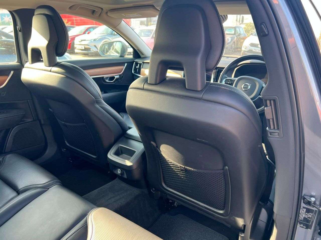 2017 VOLVO S90 2017 VOLVO S90