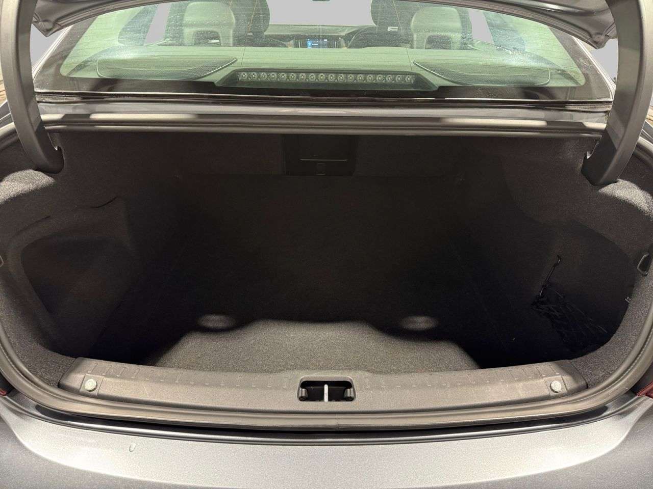 2017 VOLVO S90 2017 VOLVO S90