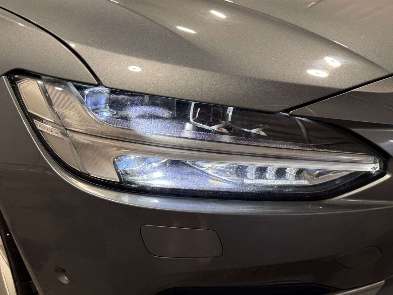 2017 VOLVO S90 2017 VOLVO S90
