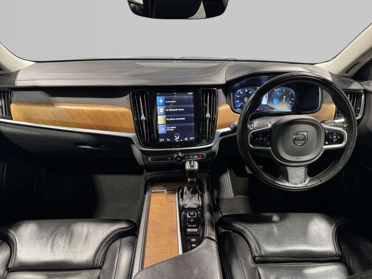 2017 VOLVO S90 2017 VOLVO S90