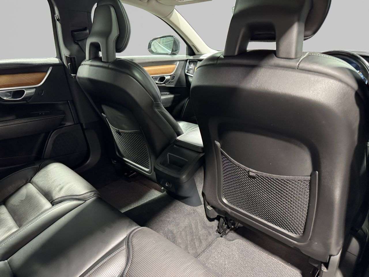 2017 VOLVO S90 2017 VOLVO S90