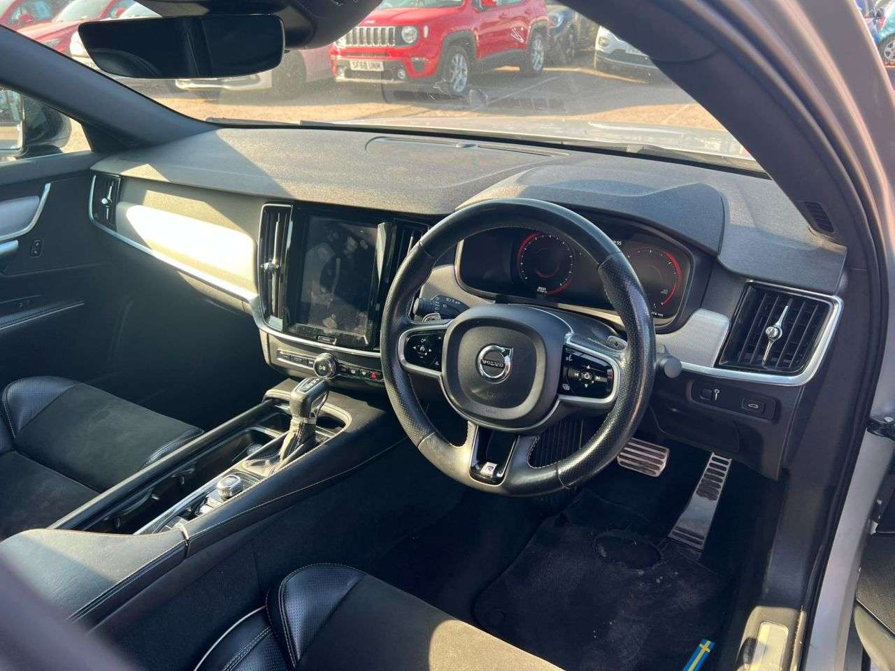 2018 VOLVO S90 2018 VOLVO S90