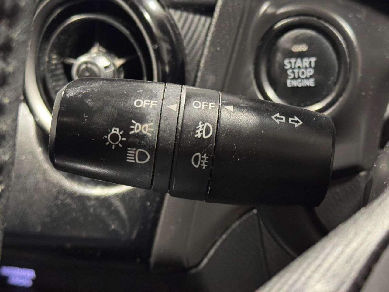 2016 MAZDA MAZDA2 2016 MAZDA MAZDA2