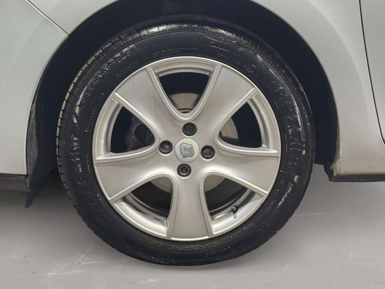 2013 RENAULT CLIO 2013 RENAULT CLIO