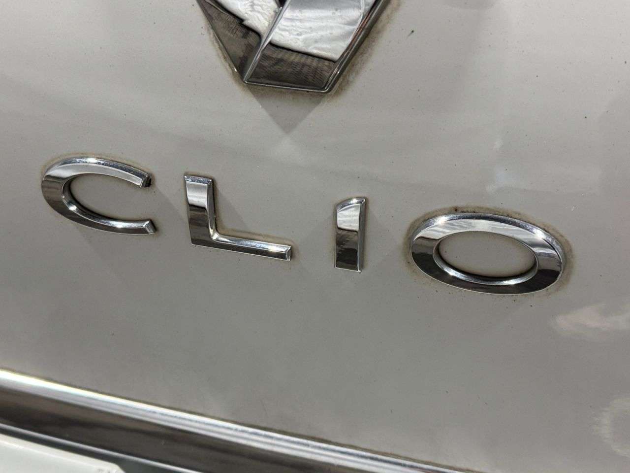 2013 RENAULT CLIO 2013 RENAULT CLIO