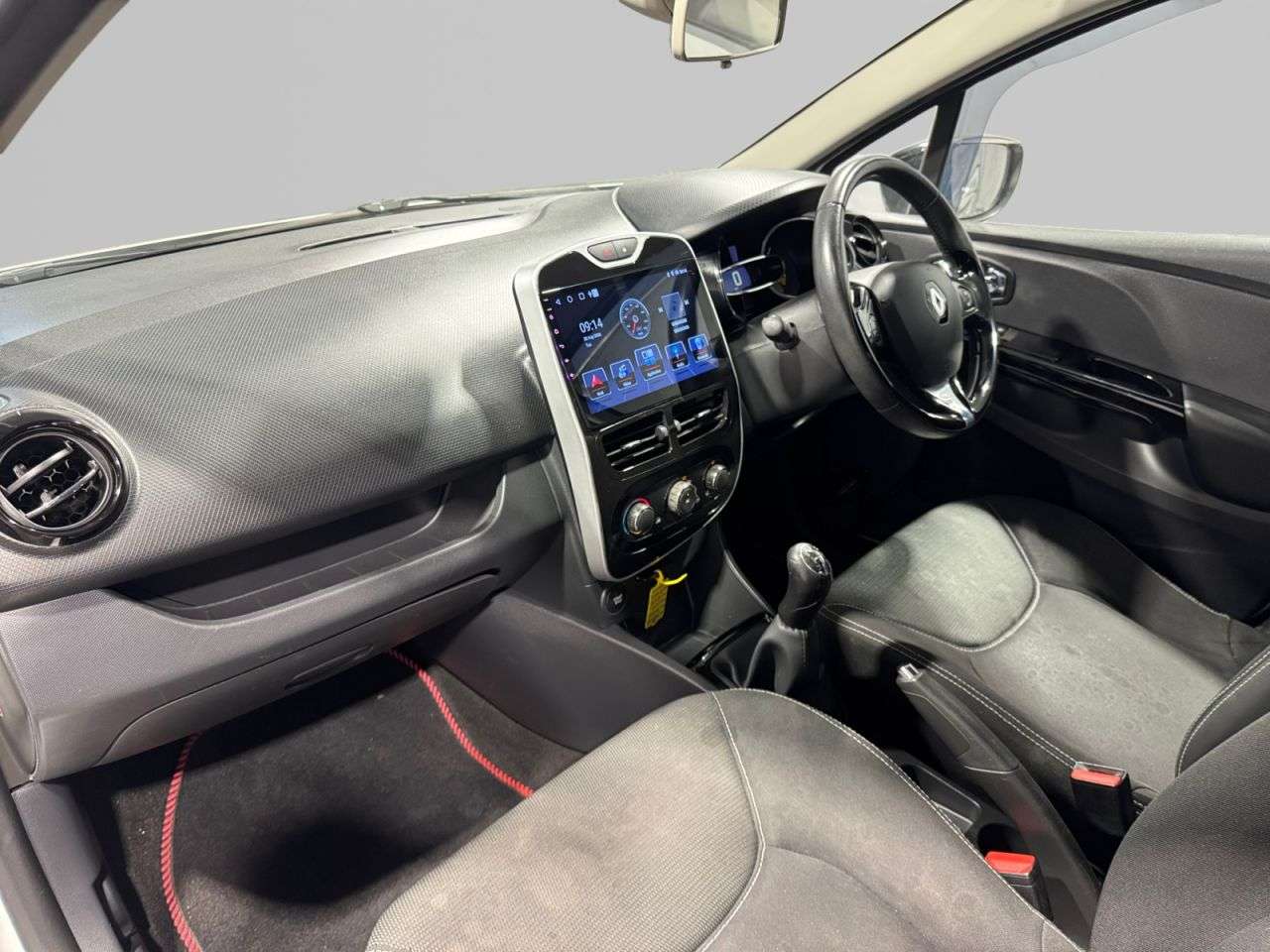 2013 RENAULT CLIO 2013 RENAULT CLIO