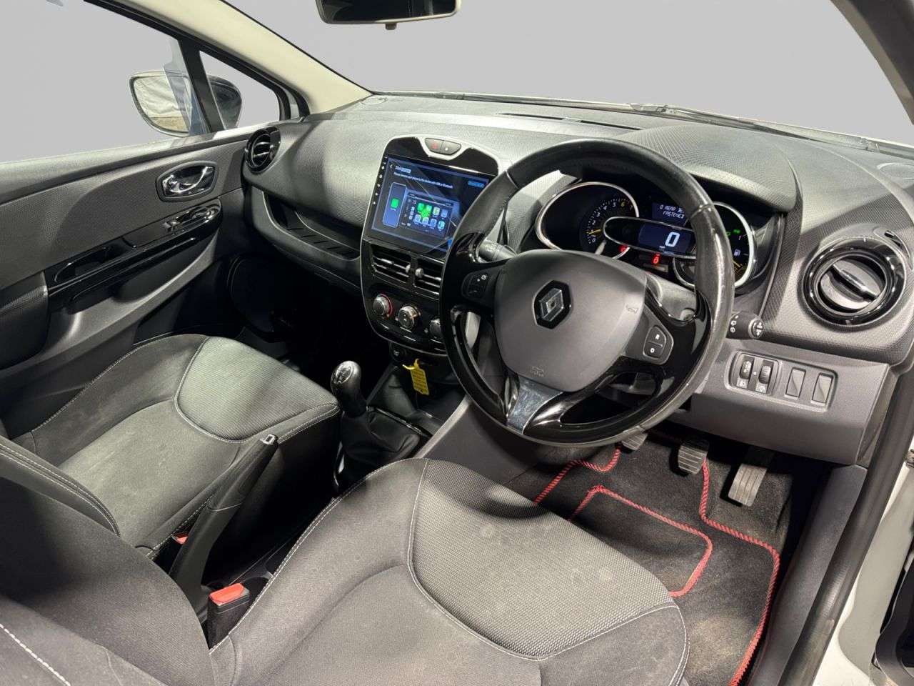 2013 RENAULT CLIO 2013 RENAULT CLIO