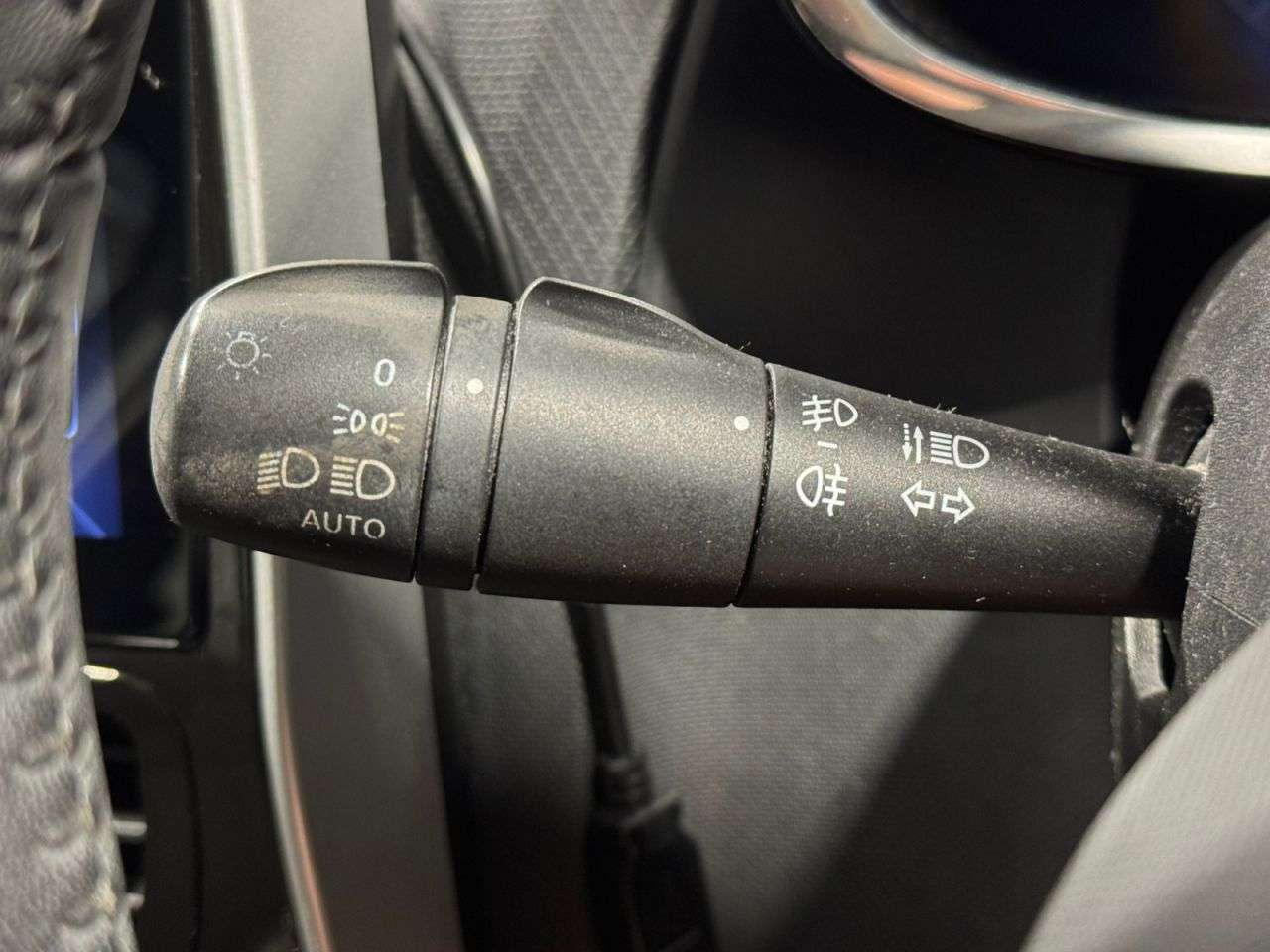 2013 RENAULT CLIO 2013 RENAULT CLIO