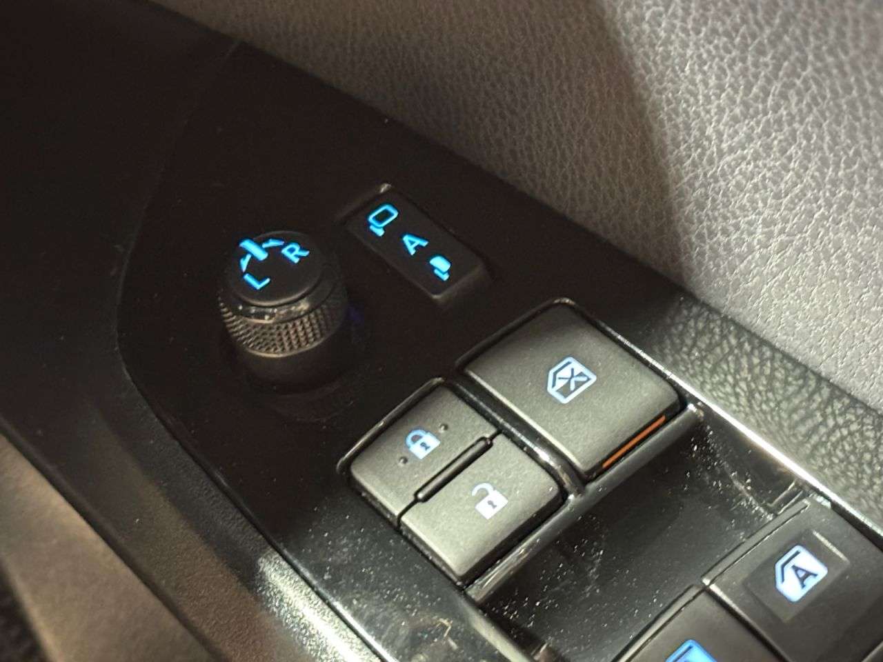 2017 TOYOTA PRIUS 2017 TOYOTA PRIUS
