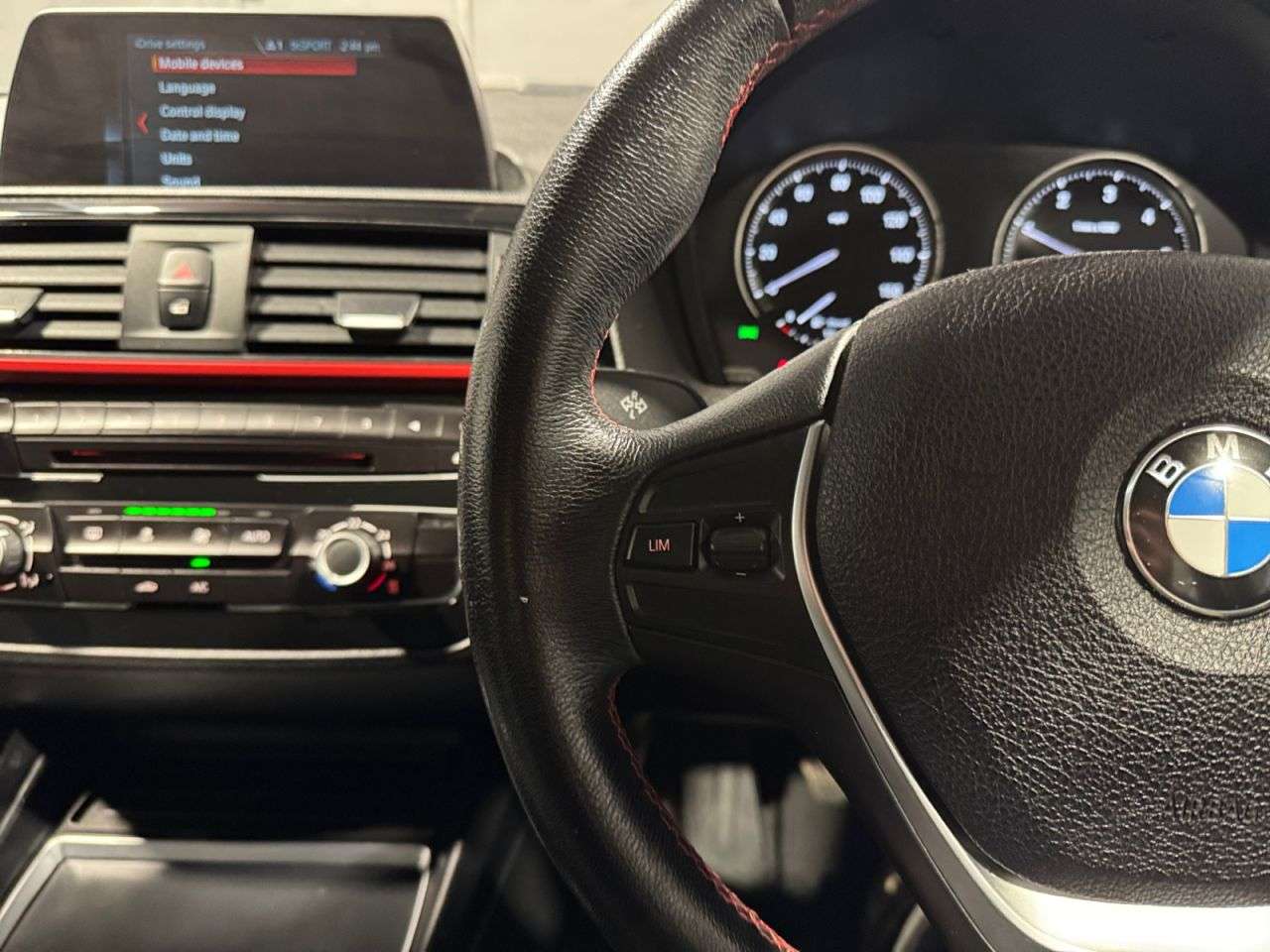 2018 BMW 1 SERIES 2018 BMW 1 SERIES