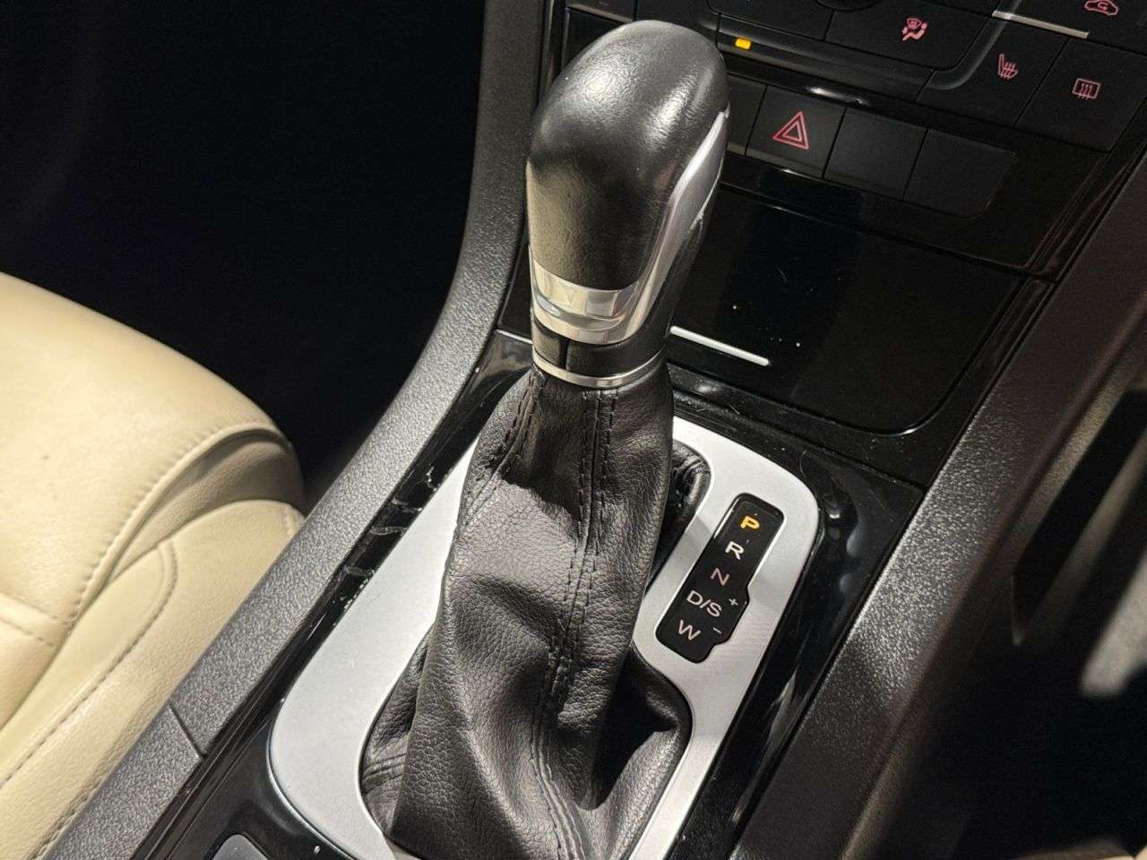 2017 MG GS 2017 MG GS