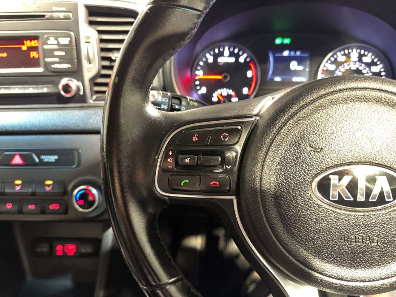 2017 KIA SPORTAGE 2017 KIA SPORTAGE