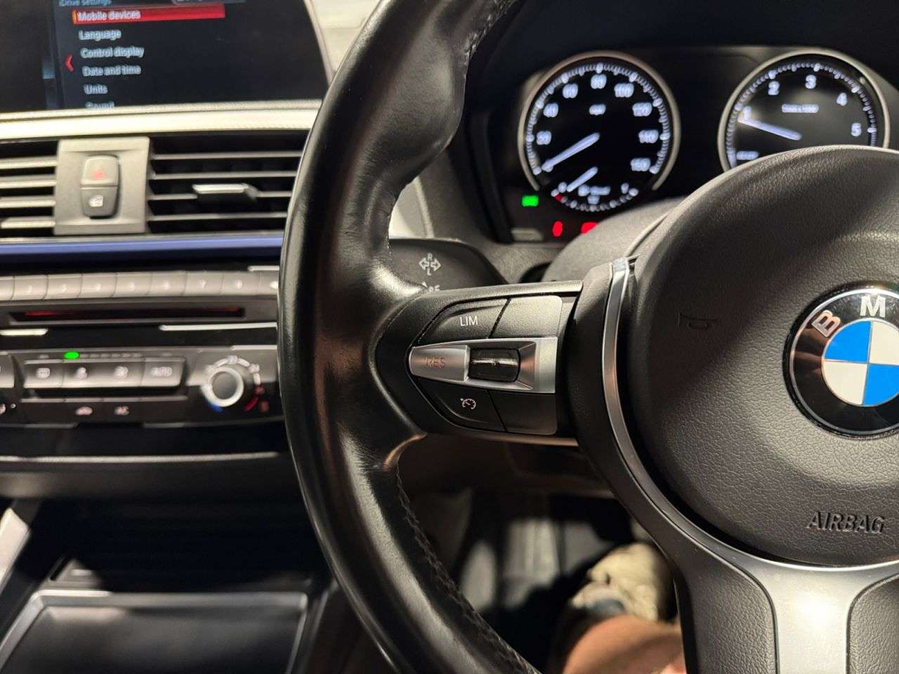 2017 BMW 1 SERIES 2017 BMW 1 SERIES