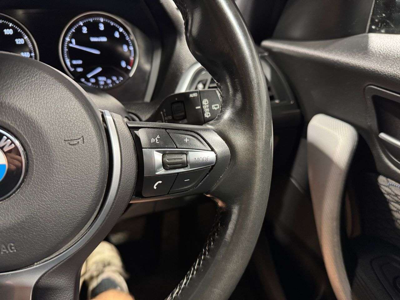 2017 BMW 1 SERIES 2017 BMW 1 SERIES