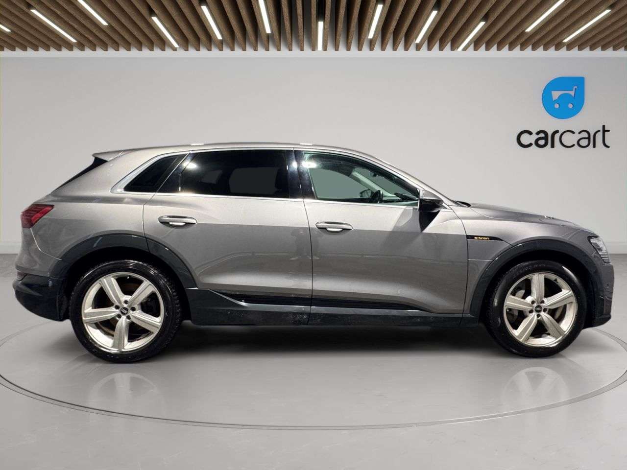 2021 AUDI E-TRON 2021 AUDI E-TRON
