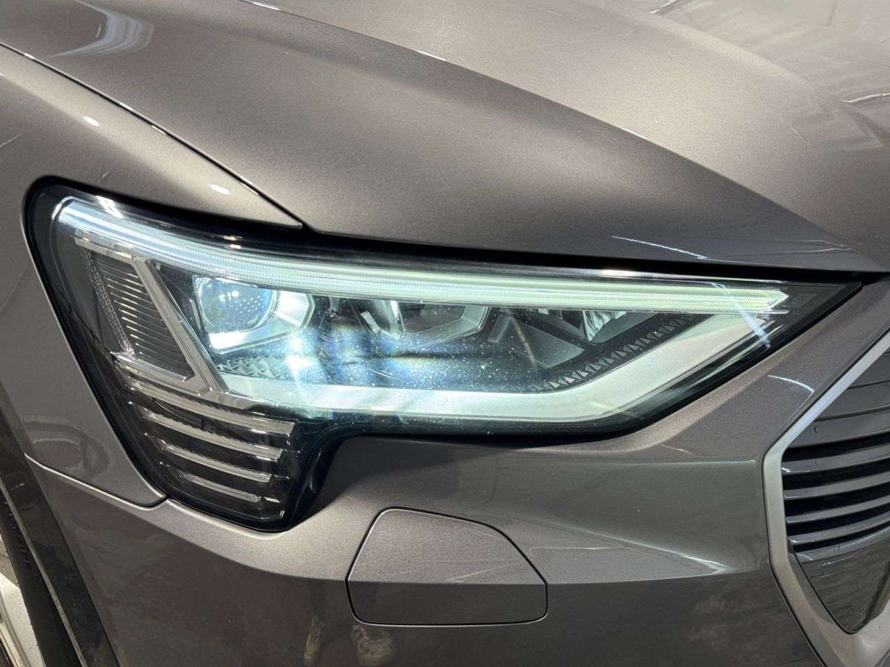 2021 AUDI E-TRON 2021 AUDI E-TRON