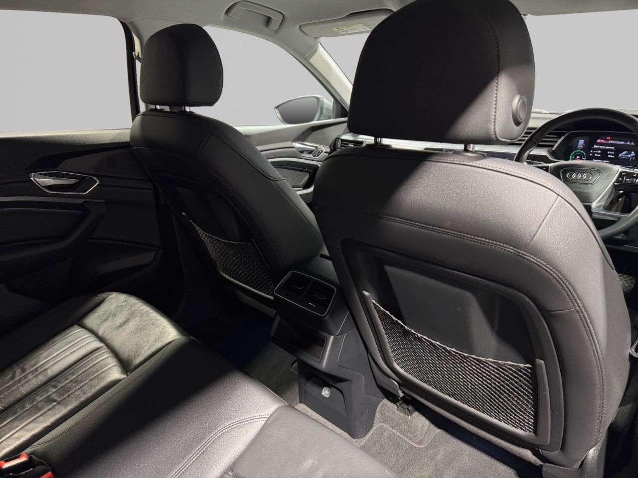 2021 AUDI E-TRON 2021 AUDI E-TRON