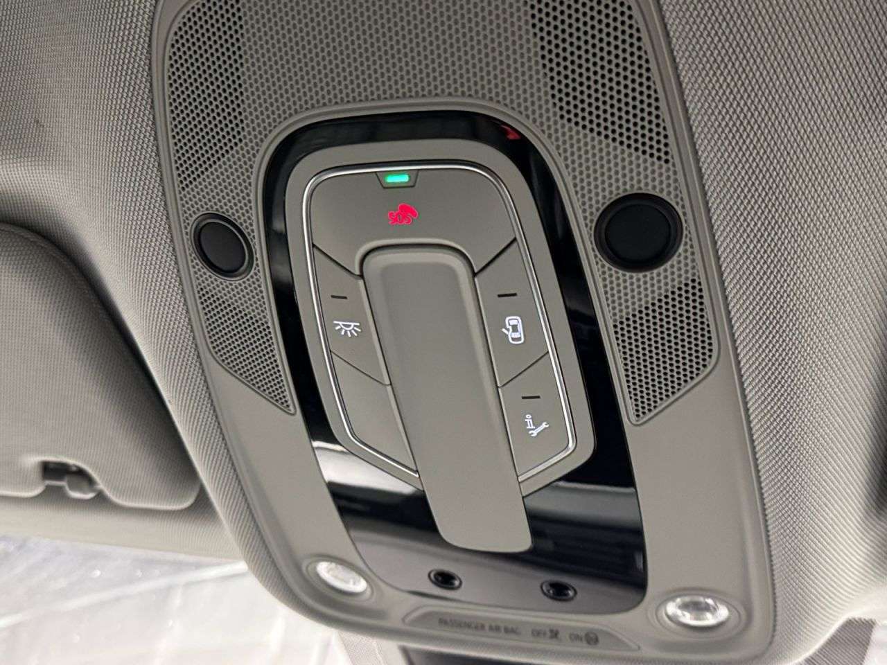 2021 AUDI E-TRON 2021 AUDI E-TRON