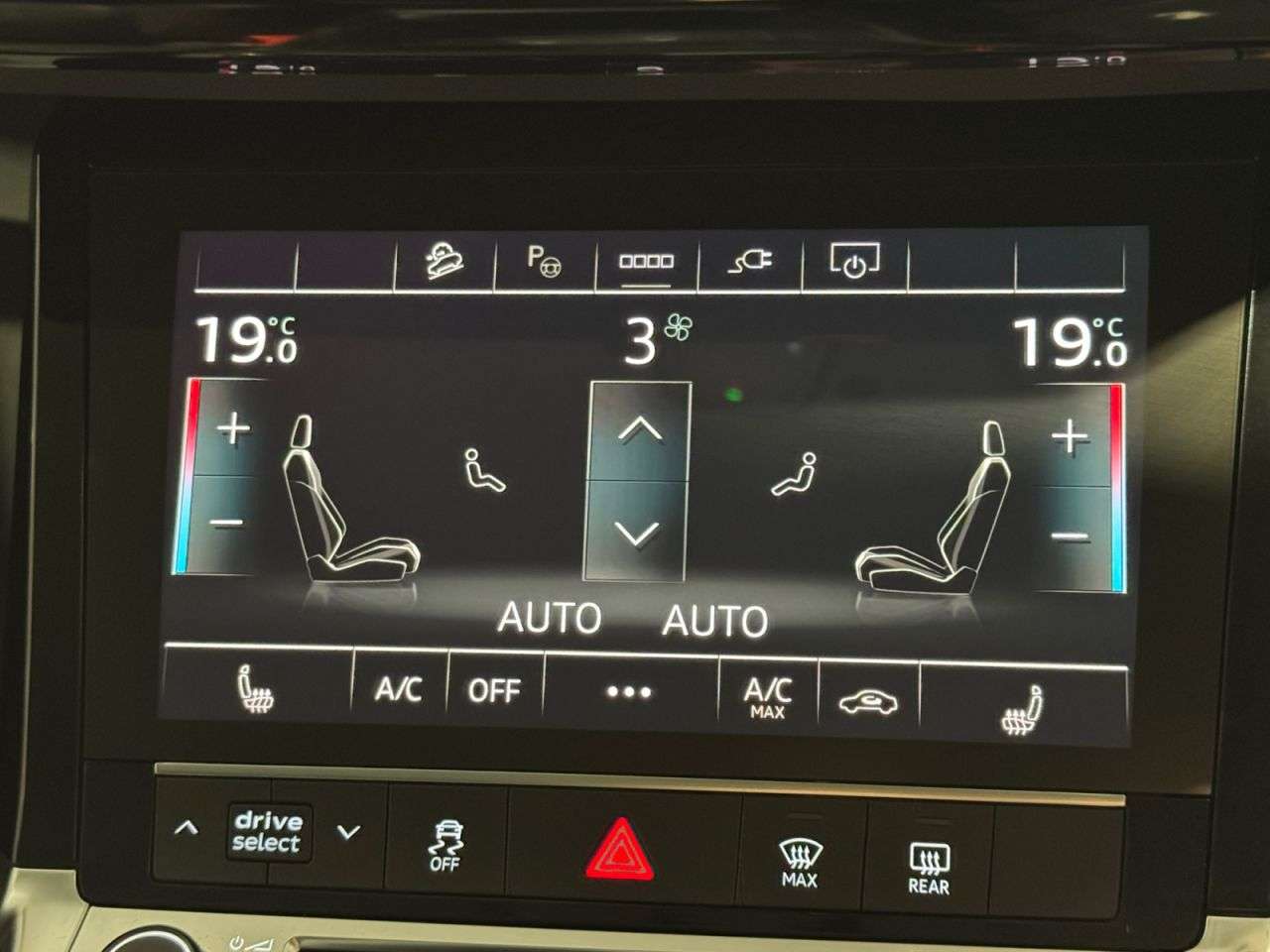 2021 AUDI E-TRON 2021 AUDI E-TRON