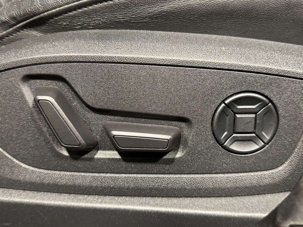 2021 AUDI E-TRON 2021 AUDI E-TRON