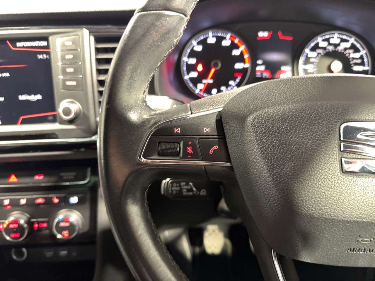 2016 SEAT ATECA 2016 SEAT ATECA