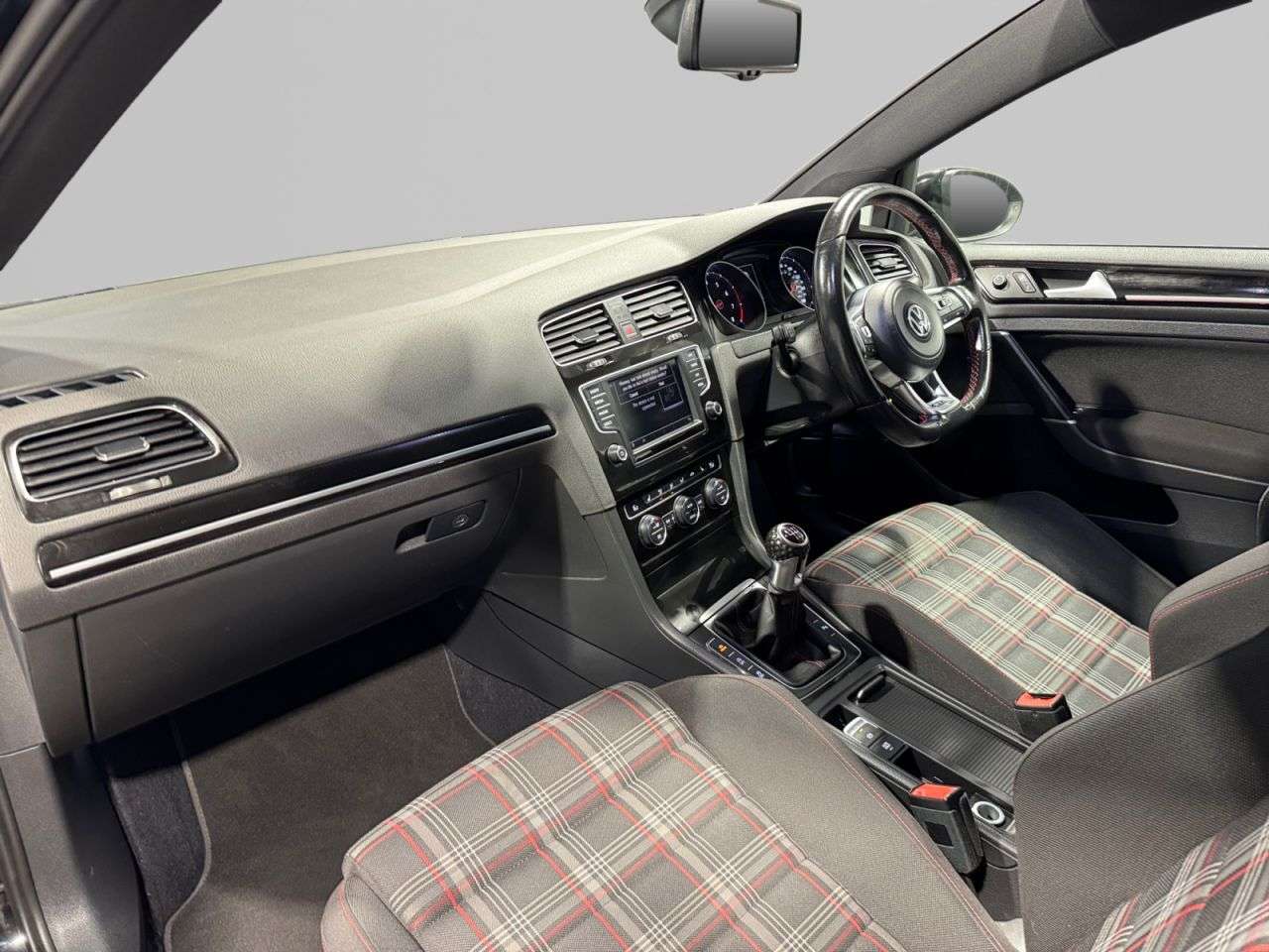 2016 VOLKSWAGEN GOLF 2016 VOLKSWAGEN GOLF