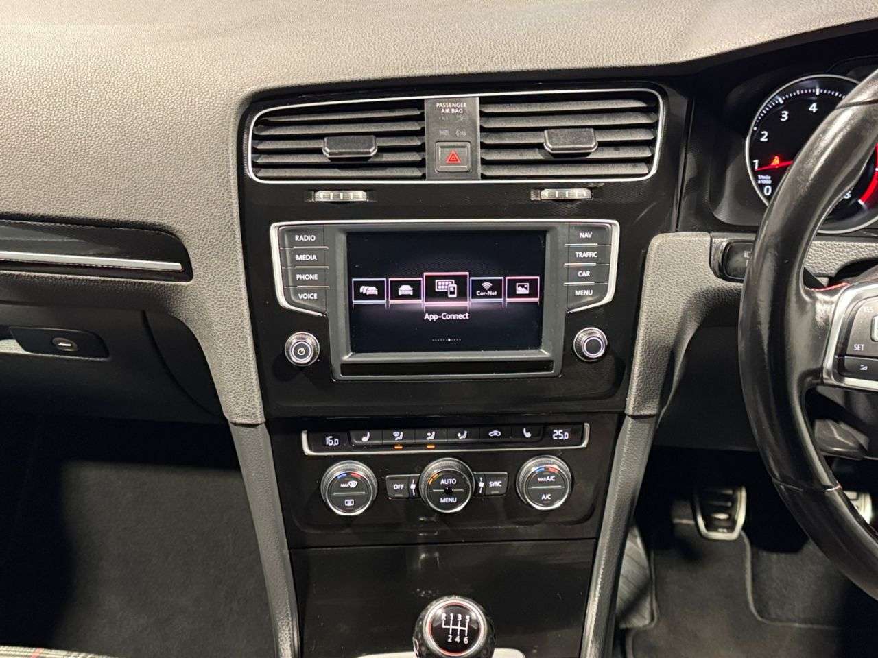 2016 VOLKSWAGEN GOLF 2016 VOLKSWAGEN GOLF