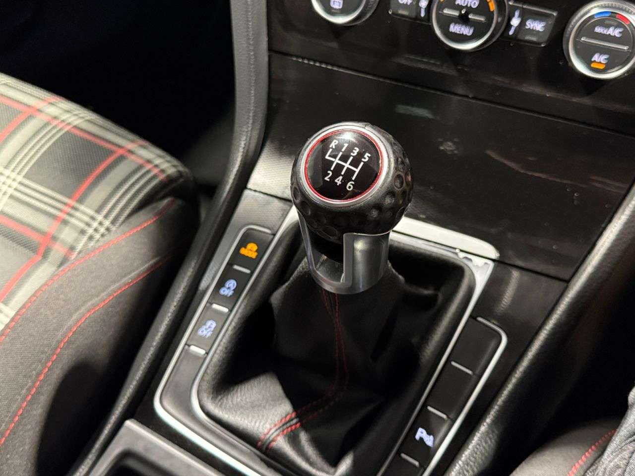 2016 VOLKSWAGEN GOLF 2016 VOLKSWAGEN GOLF
