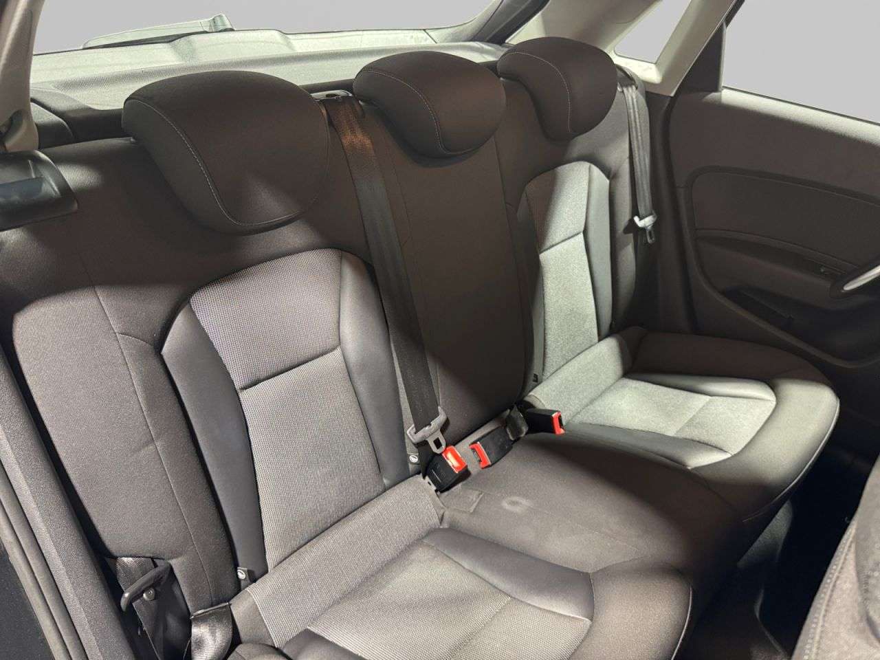 2015 AUDI A1 2015 AUDI A1